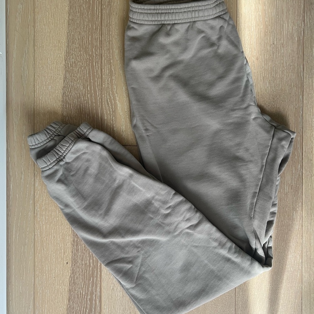 SKIMS Light Gray Jogger Pants